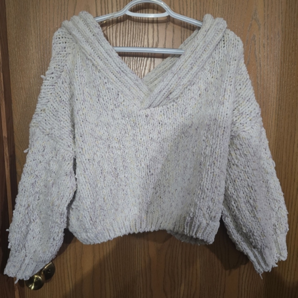POL Cream V-Neck Knit Sweater